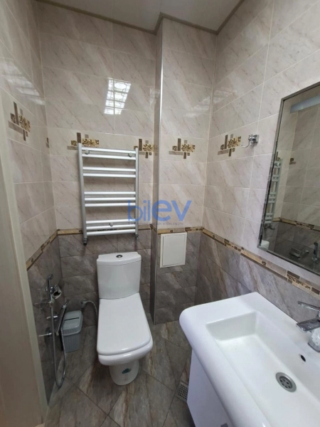 Aylıq Kirayə 2 otaqlı Yeni Tikili bina evi  110m², Bakı