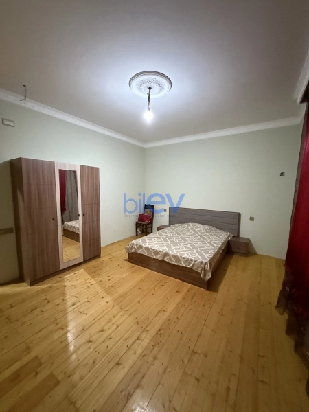 Satış 10 otaqlı Həyət evi  1000m², Bakı
