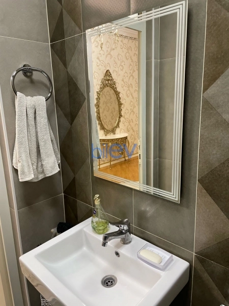 Satış 3 otaqlı Yeni Tikili bina evi  164m², Bakı