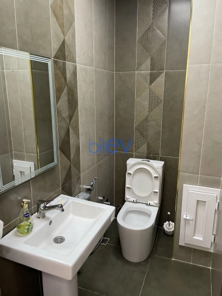 Satış 3 otaqlı Yeni Tikili bina evi  164m², Bakı