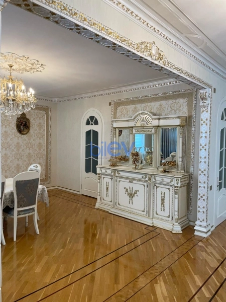 Satış 3 otaqlı Yeni Tikili bina evi  164m², Bakı