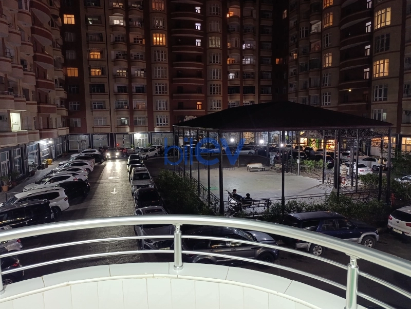 Satış 3 otaqlı Yeni Tikili bina evi  138m², Bakı