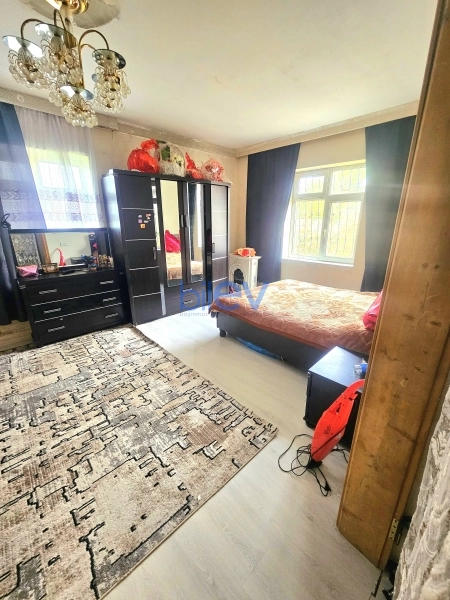 Satış 5 otaqlı Həyət evi  3m², Bakı