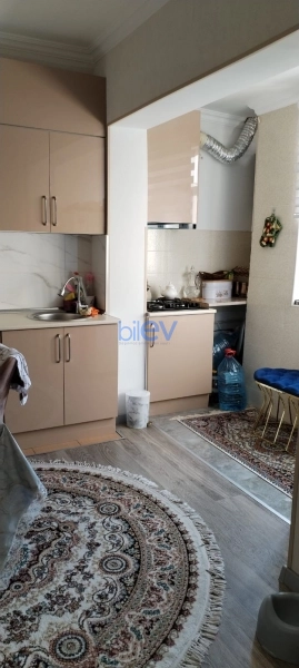 Satış 2 otaqlı Köhnə Tikili bina evi  45m², Bakı