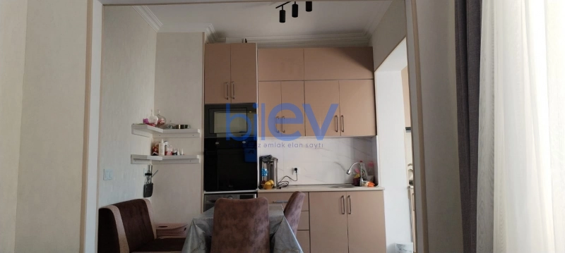 Satış 2 otaqlı Köhnə Tikili bina evi  45m², Bakı