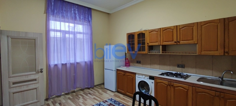 Aylıq Kirayə 3 otaqlı Həyət evi  100m², Bakı