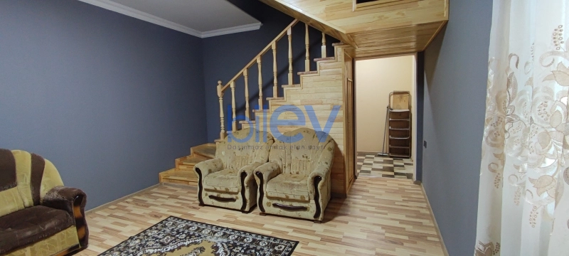 Aylıq Kirayə 3 otaqlı Həyət evi  100m², Bakı