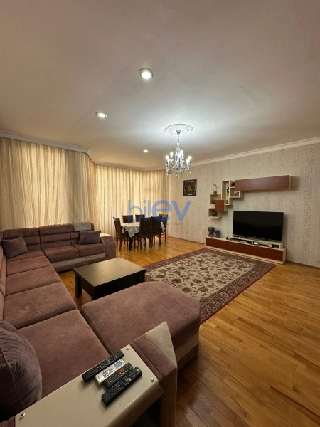 Satış 3 otaqlı Yeni Tikili bina evi  152m², Bakı