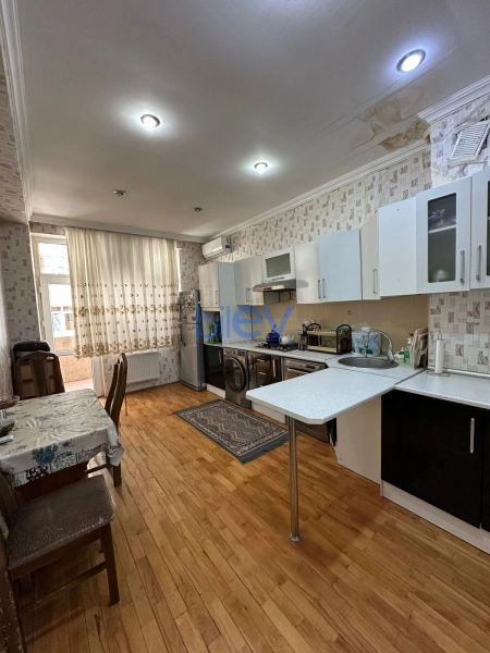 Satış 3 otaqlı Yeni Tikili bina evi  152m², Bakı