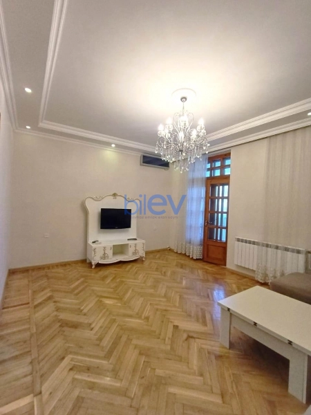 Aylıq Kirayə 2 otaqlı Köhnə Tikili bina evi  60m², Bakı