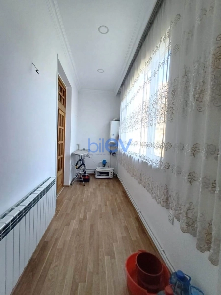 Aylıq Kirayə 2 otaqlı Köhnə Tikili bina evi  60m², Bakı