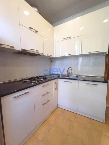 Aylıq Kirayə 2 otaqlı Köhnə Tikili bina evi  60m², Bakı