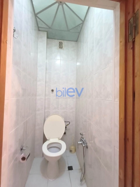 Aylıq Kirayə 2 otaqlı Köhnə Tikili bina evi  60m², Bakı