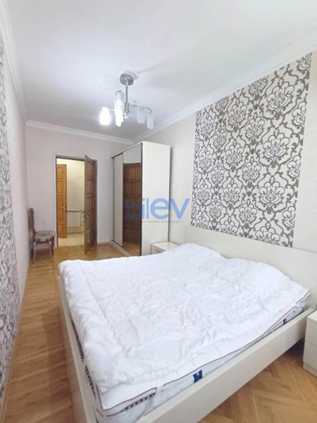 Aylıq Kirayə 2 otaqlı Köhnə Tikili bina evi  60m², Bakı