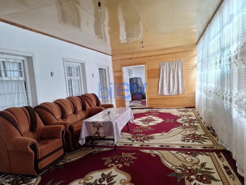 Satış 3 otaqlı Həyət evi  120m², Şəki