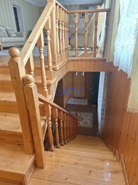 Satış 6 otaqlı Həyət evi  6m², Bakı
