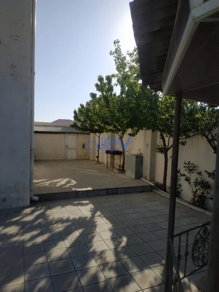 Satış 6 otaqlı Villa  220m², Bakı