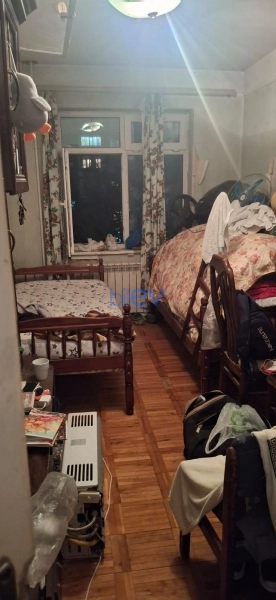 Satış 5 otaqlı Köhnə Tikili bina evi  140m², Bakı