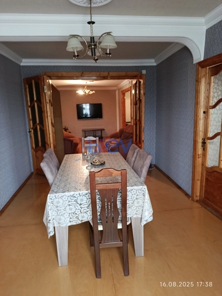 Satış 4 otaqlı Köhnə Tikili bina evi  37m², Gəncə