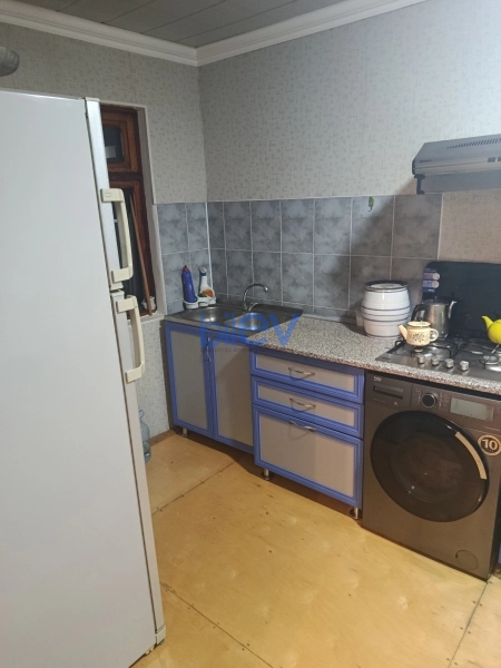 Satış 4 otaqlı Köhnə Tikili bina evi  37m², Gəncə