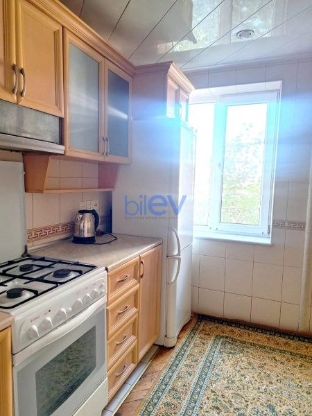 Aylıq Kirayə 3 otaqlı Köhnə Tikili bina evi  80m², Bakı