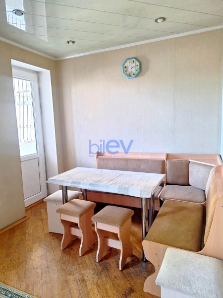 Aylıq Kirayə 3 otaqlı Köhnə Tikili bina evi  80m², Bakı