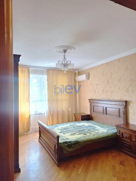 Aylıq Kirayə 3 otaqlı Köhnə Tikili bina evi  80m², Bakı