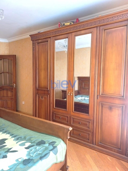 Aylıq Kirayə 3 otaqlı Köhnə Tikili bina evi  80m², Bakı
