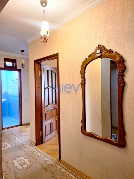 Aylıq Kirayə 3 otaqlı Köhnə Tikili bina evi  80m², Bakı