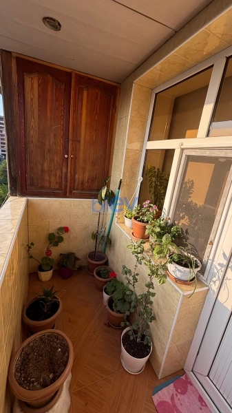 Satış 3 otaqlı Köhnə Tikili bina evi  71m², Bakı