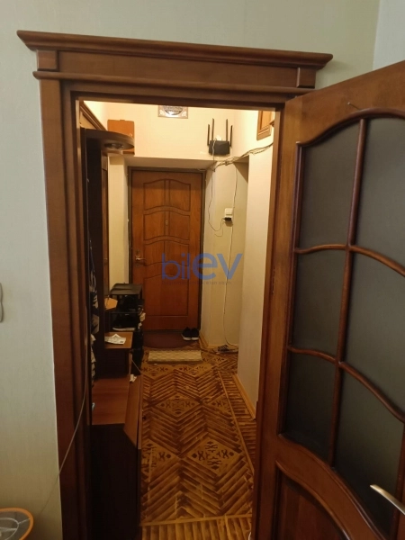 Satış 4 otaqlı Köhnə Tikili bina evi  110m², Bakı
