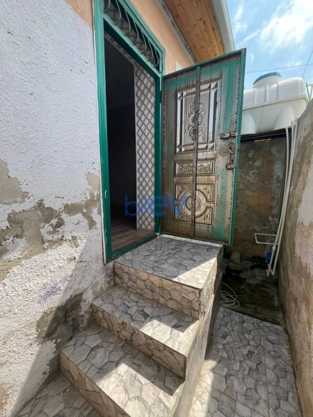 Satış 1 otaqlı Həyət evi  1m², Bakı
