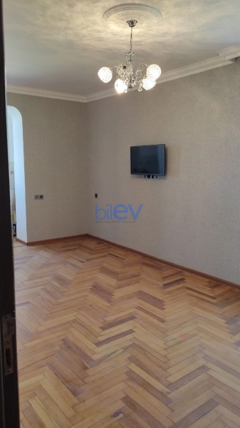 Satış 2 otaqlı Köhnə Tikili bina evi  m², Bakı