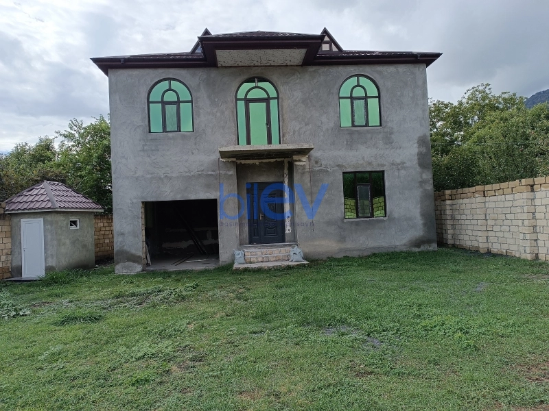 Satış 6 otaqlı Həyət evi  242m², Qəbələ