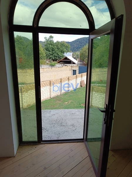 Satış 6 otaqlı Həyət evi  242m², Qəbələ
