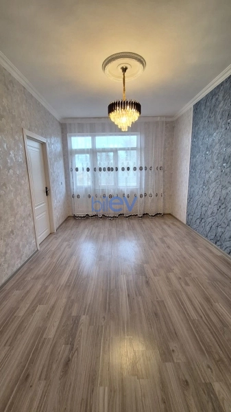 Satış 1 otaqlı Köhnə Tikili bina evi  35m², Bakı