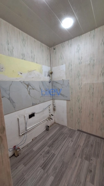 Satış 1 otaqlı Köhnə Tikili bina evi  35m², Bakı