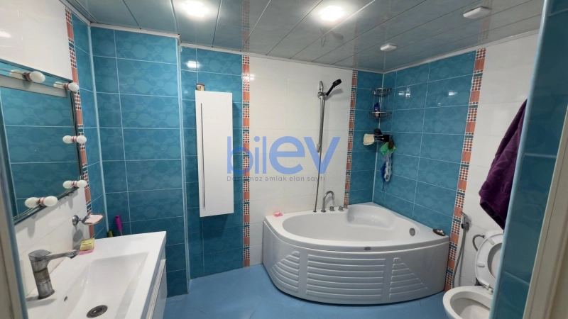 Satış 3 otaqlı Yeni Tikili bina evi  136m², Bakı