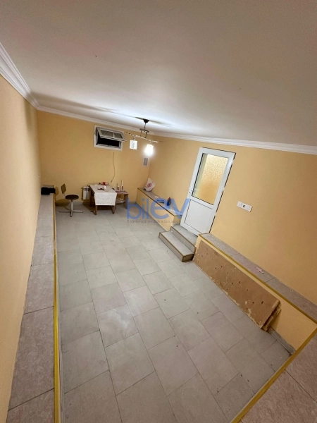 Satış 6 otaqlı Köhnə Tikili bina evi  155m², Bakı