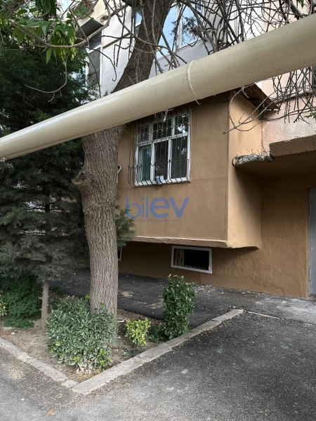 Satış 6 otaqlı Köhnə Tikili bina evi  155m², Bakı