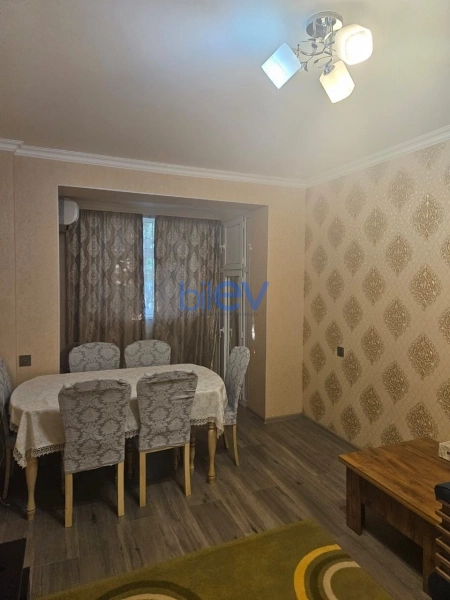 Satış 6 otaqlı Köhnə Tikili bina evi  155m², Bakı