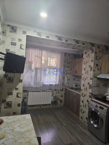 Satış 6 otaqlı Köhnə Tikili bina evi  155m², Bakı