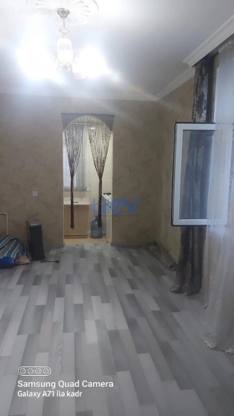 Satış 2 otaqlı Köhnə Tikili bina evi  43m², Bakı
