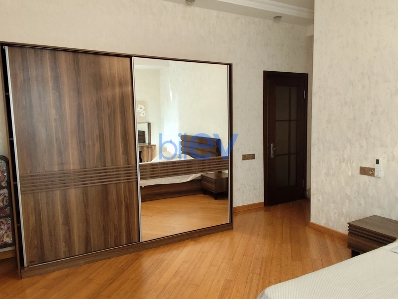 Aylıq Kirayə 2 otaqlı Yeni Tikili bina evi  100m², Bakı
