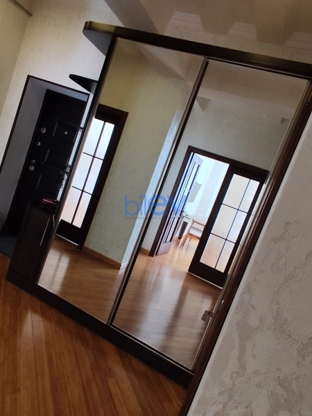Aylıq Kirayə 2 otaqlı Yeni Tikili bina evi  100m², Bakı