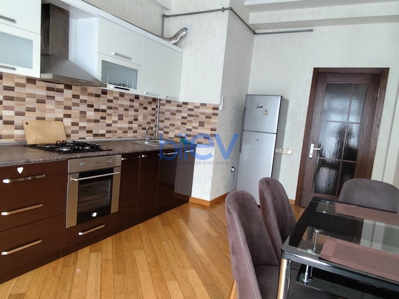 Aylıq Kirayə 2 otaqlı Yeni Tikili bina evi  100m², Bakı
