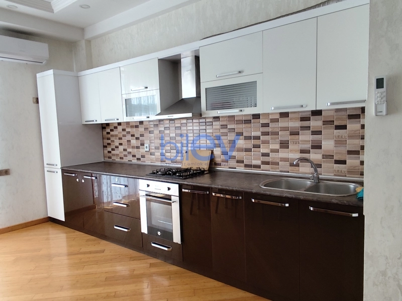 Aylıq Kirayə 2 otaqlı Yeni Tikili bina evi  100m², Bakı
