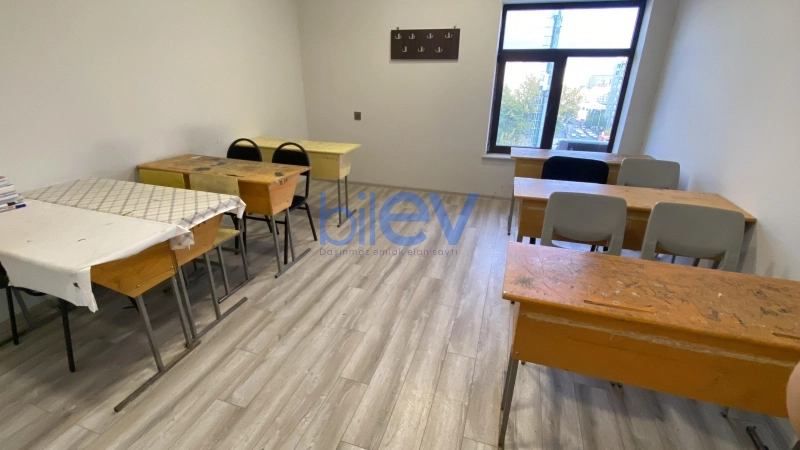 Aylıq Kirayə 10 otaqlı Ofis  30m², Bakı
