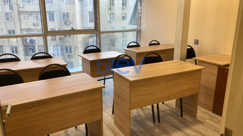 Aylıq Kirayə 10 otaqlı Ofis  30m², Bakı