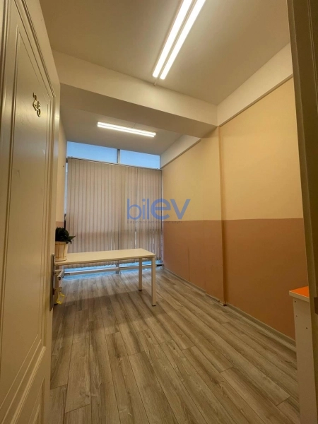 Aylıq Kirayə 10 otaqlı Ofis  30m², Bakı
